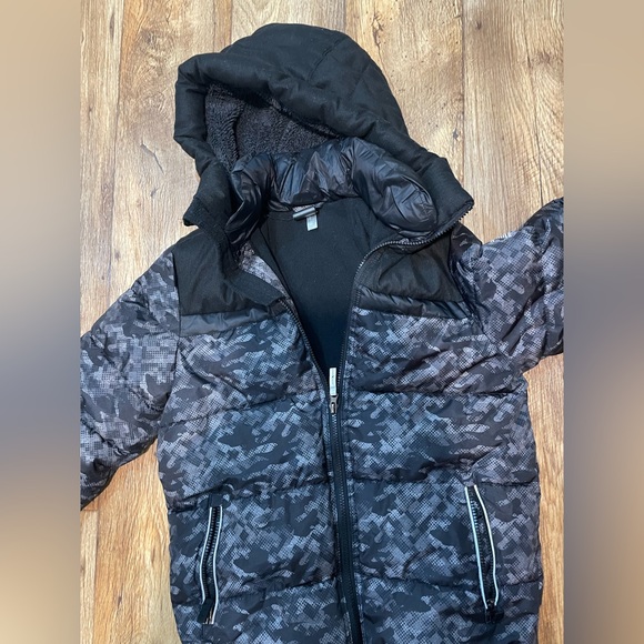 ZeroXposure Black and Gray Winter Coat - Picture 2 of 2